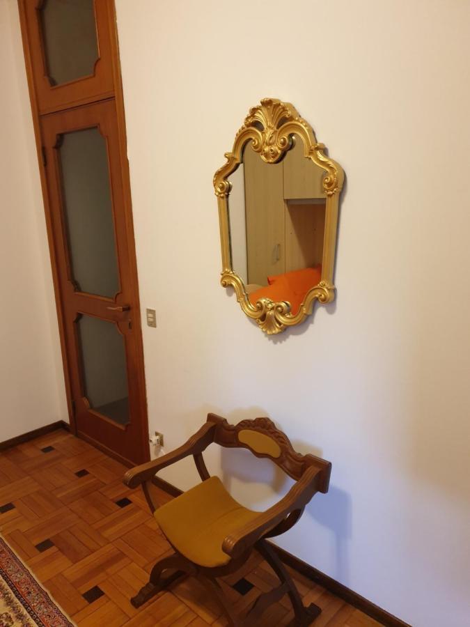 Tranquillita E Cordialita A 30 Minuti Da Milano Appartement Busto Arsizio Buitenkant foto