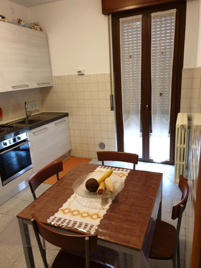 Tranquillita E Cordialita A 30 Minuti Da Milano Appartement Busto Arsizio Buitenkant foto